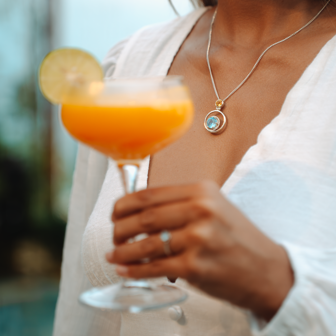 Cocktail Ring Blauer Stein