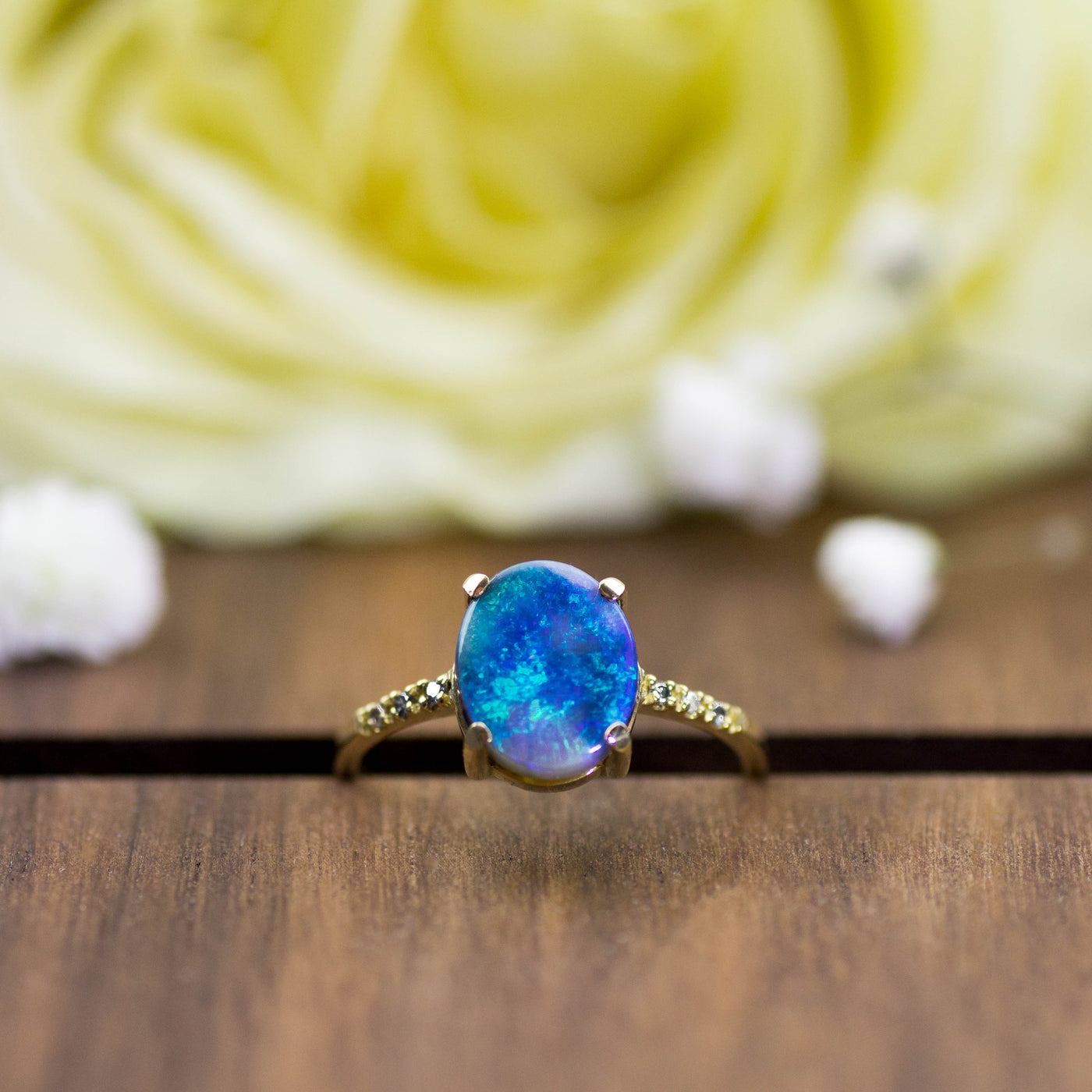 Gold Ring schwarzer Opal Lightning Ridge