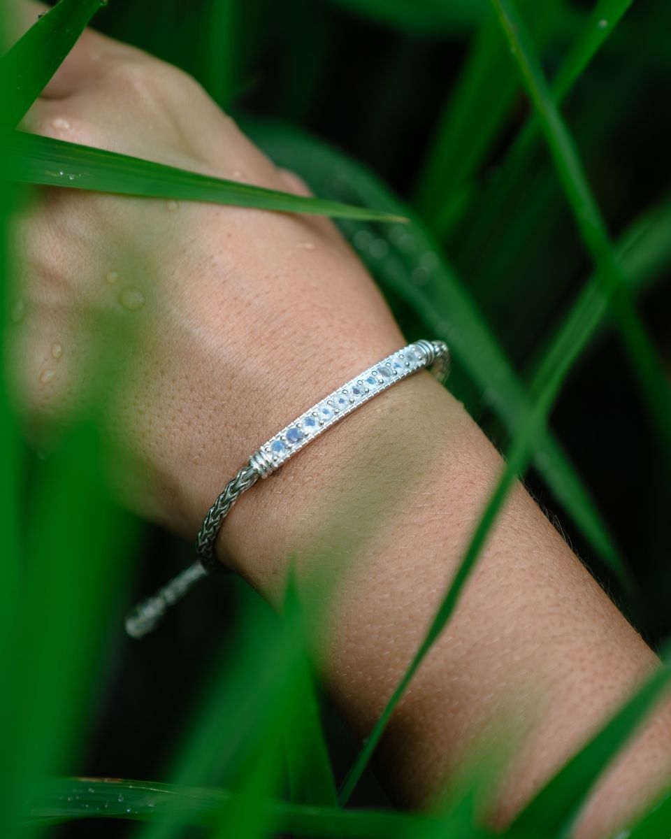 Mondstein Armband