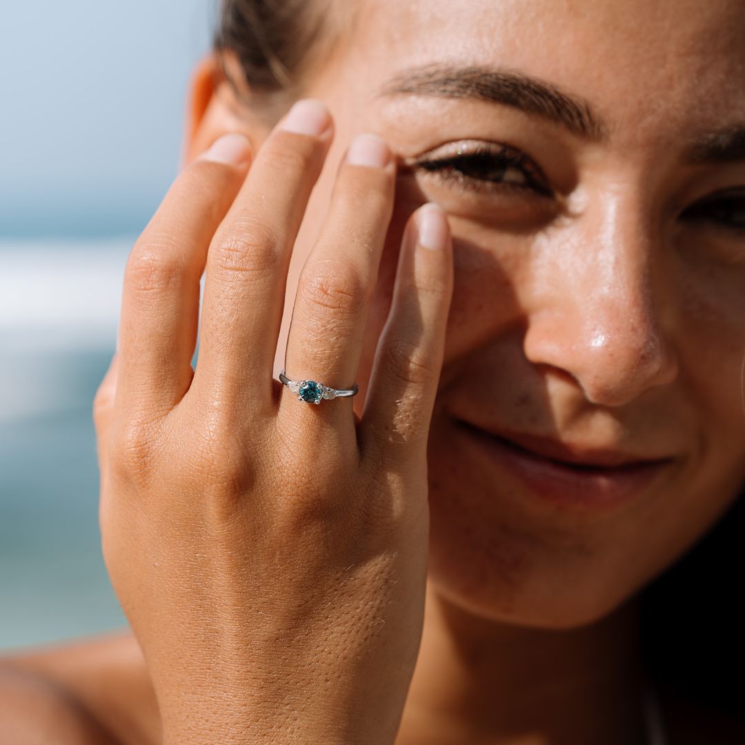 Verlobungsring Blauer Saphir 585 Weißgold