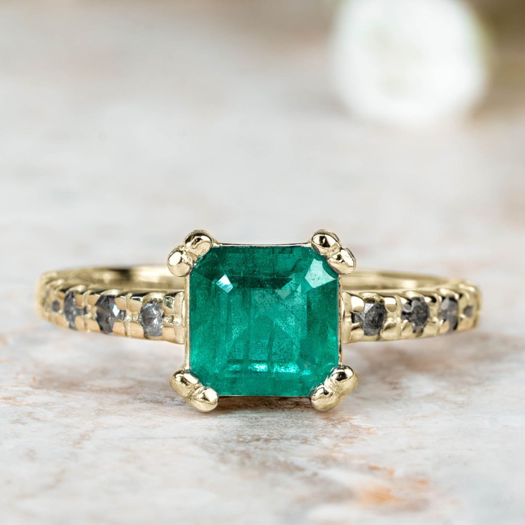 Vintage Goldring Smaragd Diamanten Seite