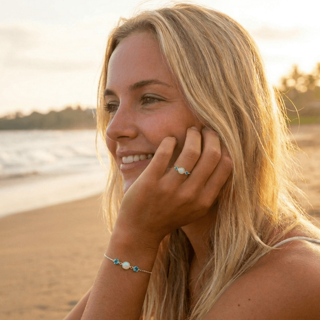 Weißer Opal Armband und Ring Frau