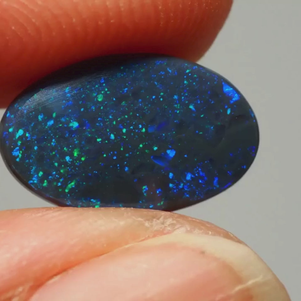 Schwarzer Opal Black Opal