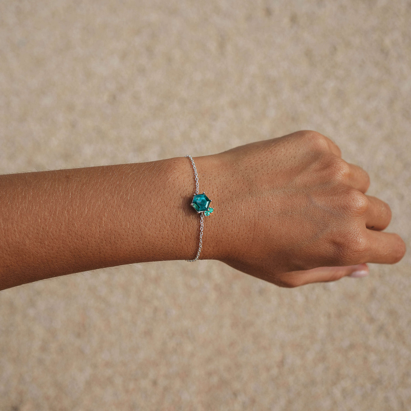 Armband Silber gruene Edelsteine
