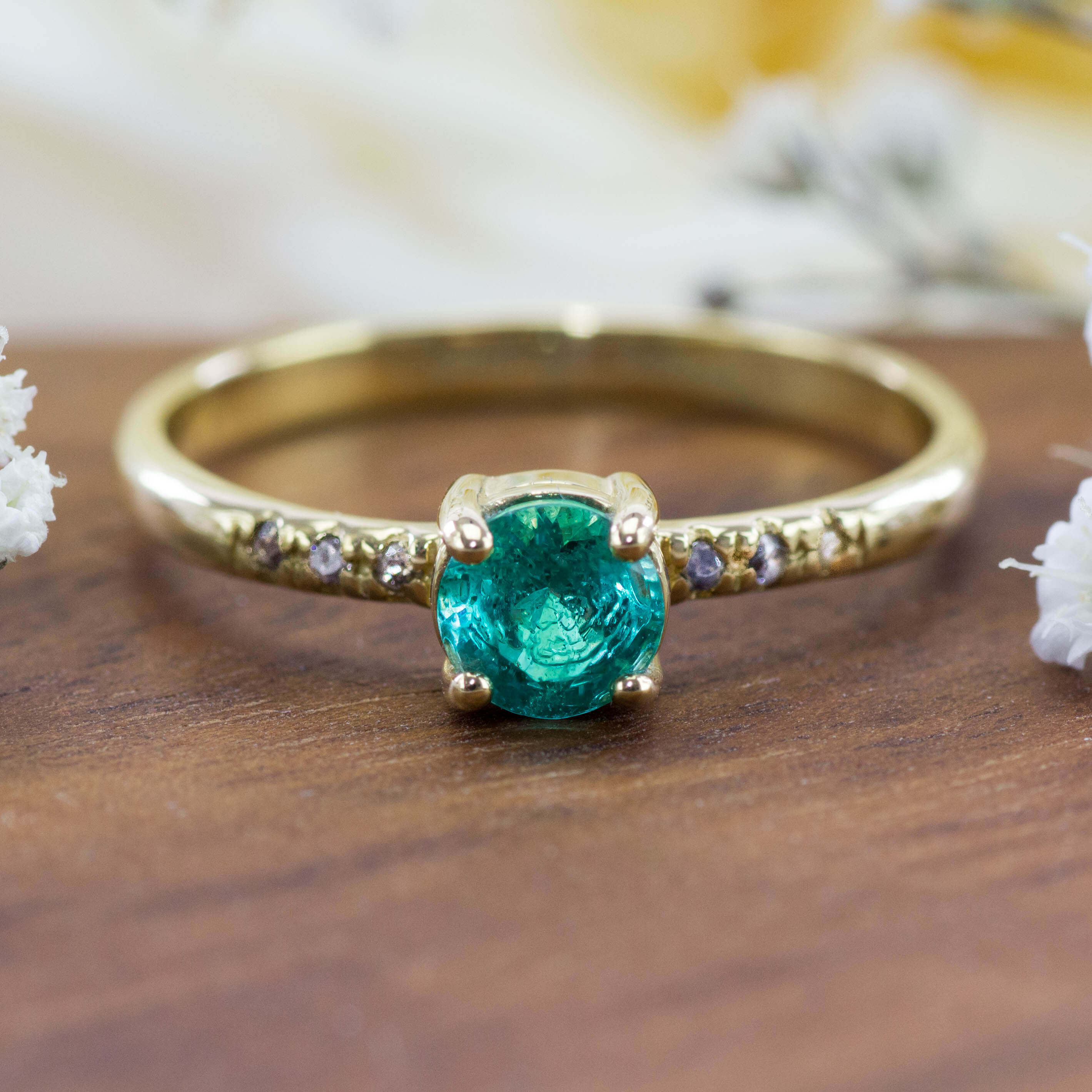 750 Gold Ring Smaragd Diamanten