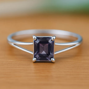 Anthrazit Spinell Ring Lila