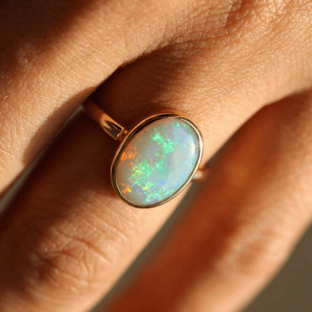 Australischer Opal Goldring