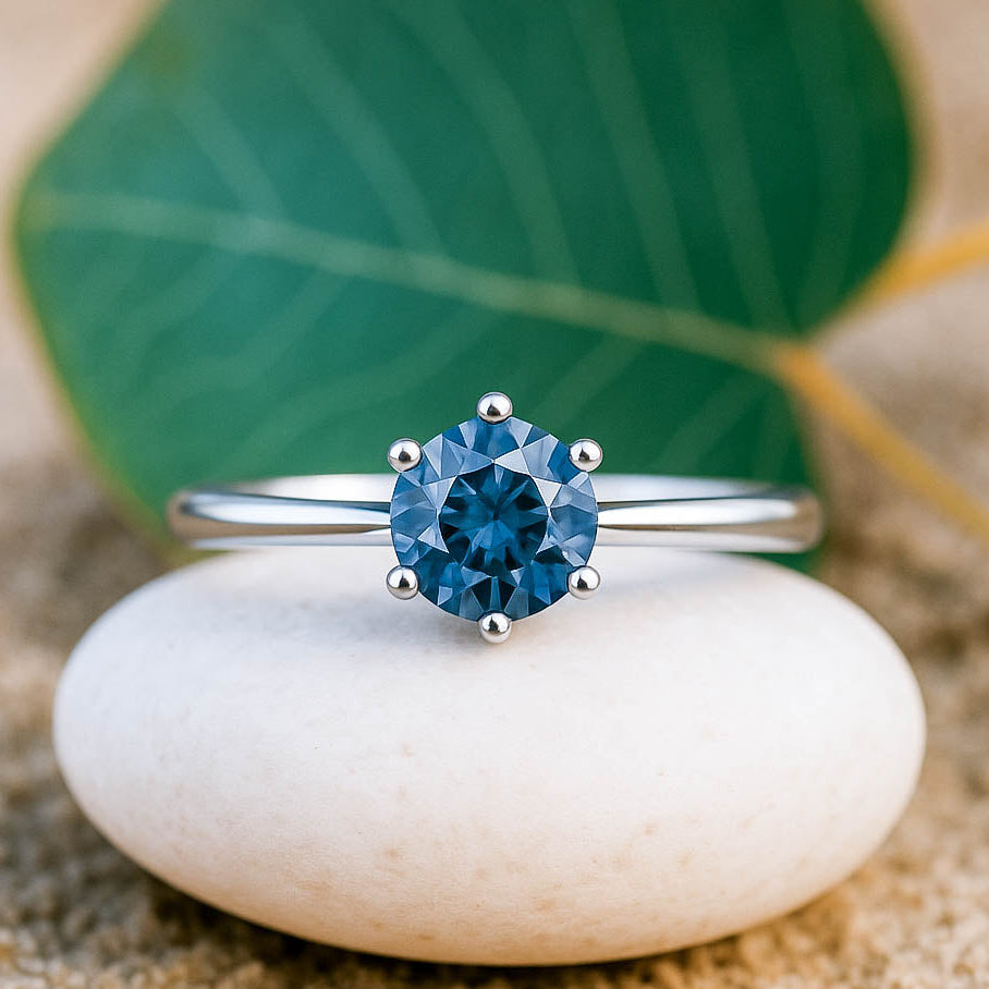 Blauer Saphir Solitär Ring
