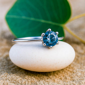 Blauer Saphir Solitär Verlobungsring
