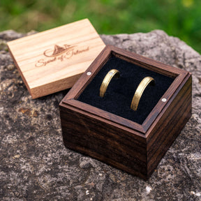 Gold Eheringe mit Diamant Holzbox