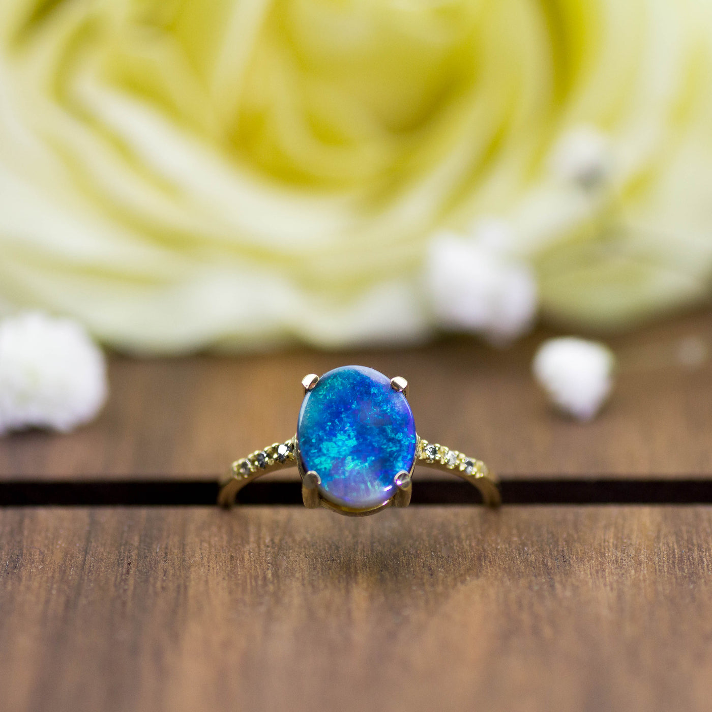 Gold Ring schwarzer Opal Lightning Ridge