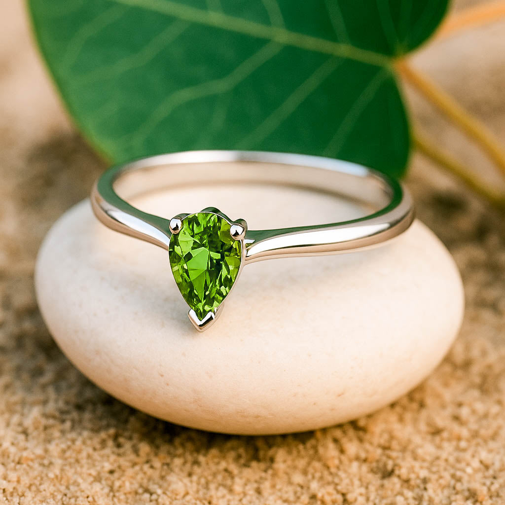 Gruener Saphir Verlobungsring Silber