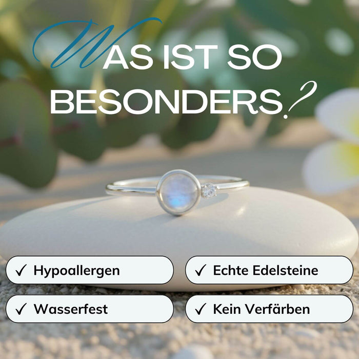 Mondstein Diamant Ring am Finger