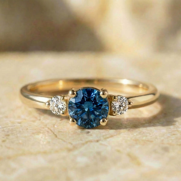Blauer Saphir & Diamanten Ring
