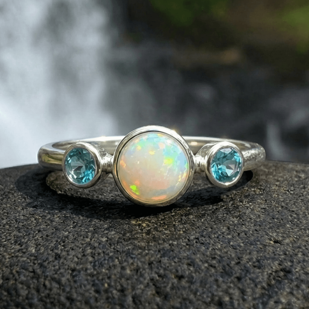 Opal Ring mit Apatit