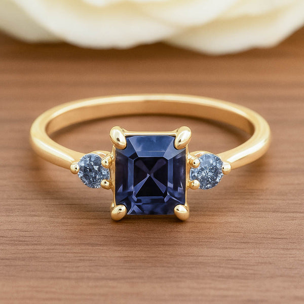 Gold Ring | Kosmischer Spinell