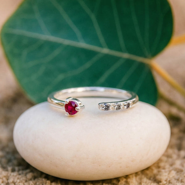 Rubin & Diamanten Ring