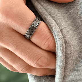 Schwarzer Herrenring