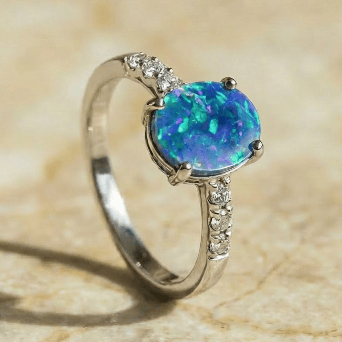 Schwarzer Opal Weißgold Ring Frau
