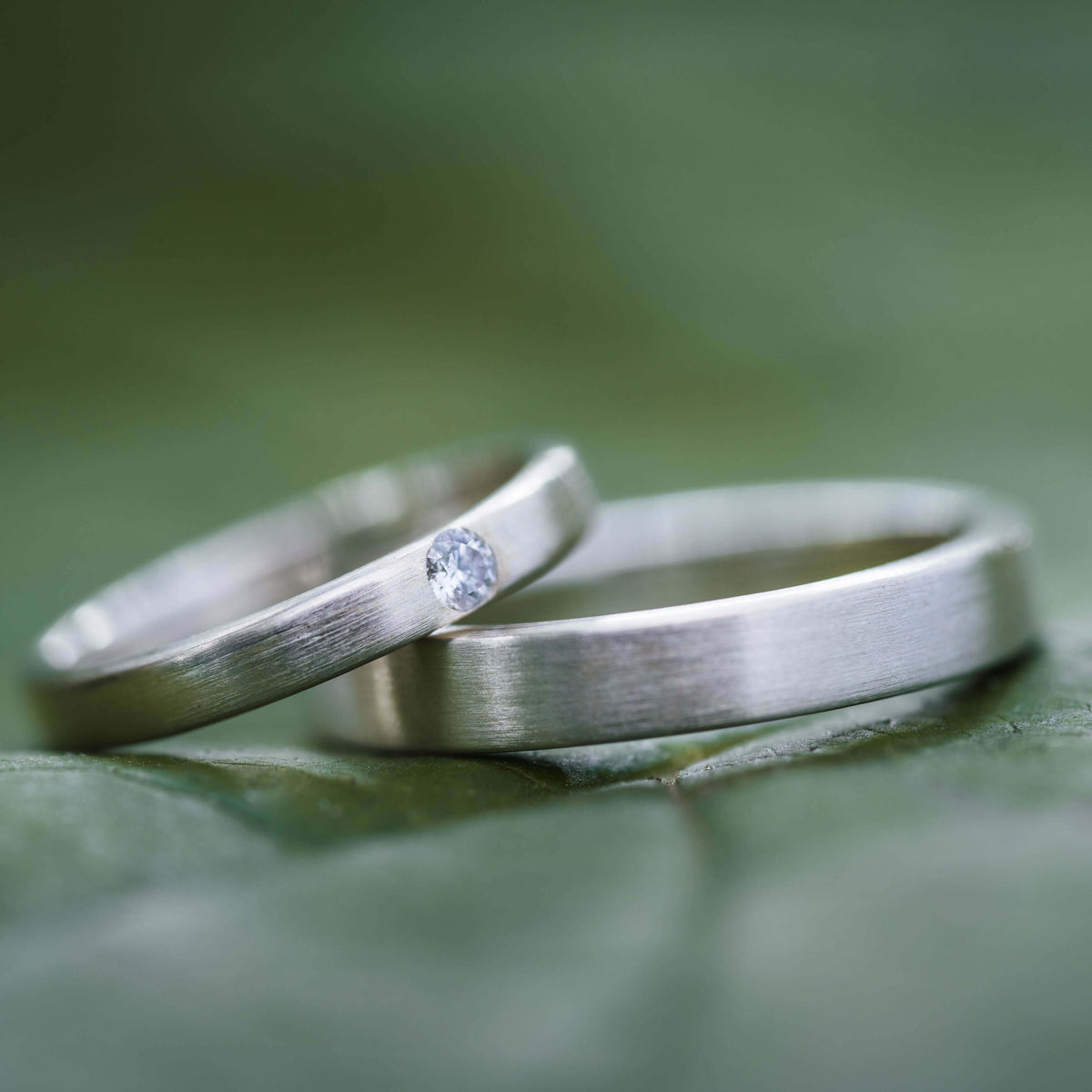 Silber Eheringe Diamant seidenmatt