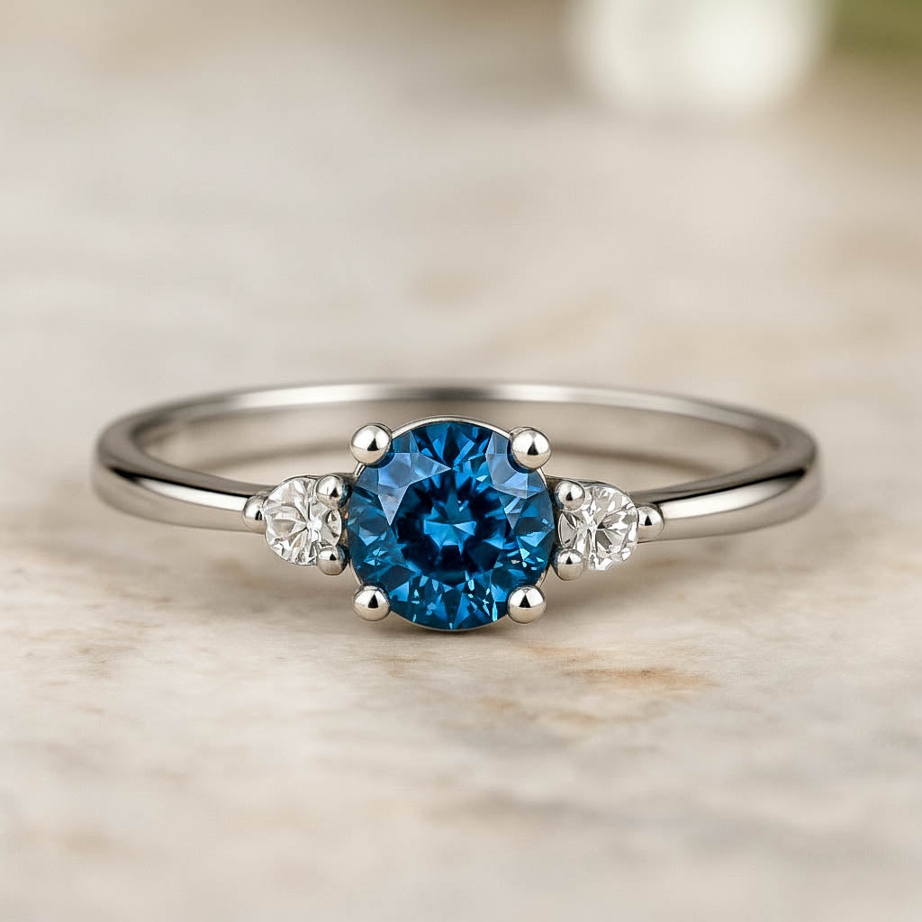 Verlobungsring Saphir Blau Weißgold