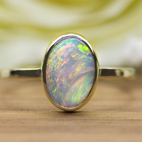 750 Gold Ring | White Cliffs Opal