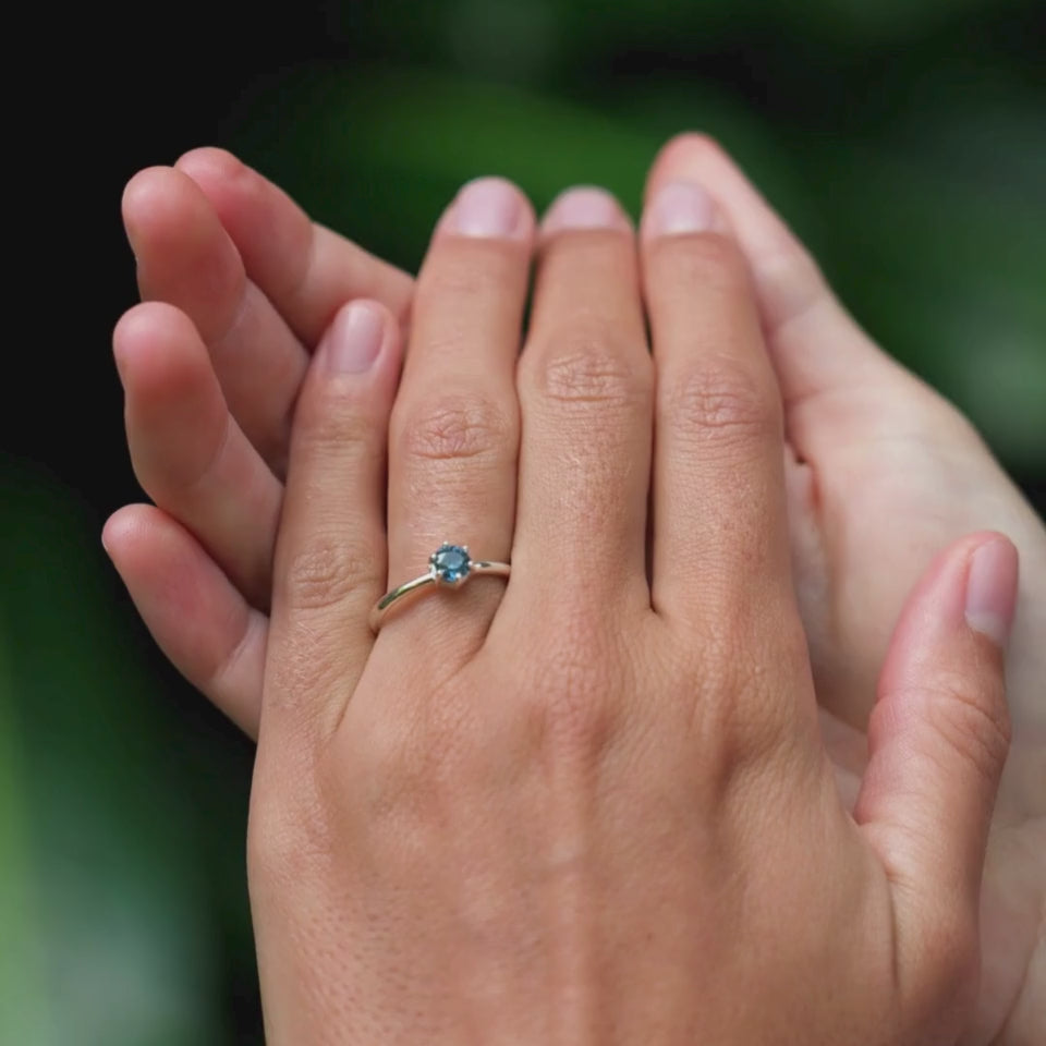 Saphir Solitaer Verlobungsring Silber